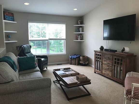 4th image of 5879 Forestal Dr