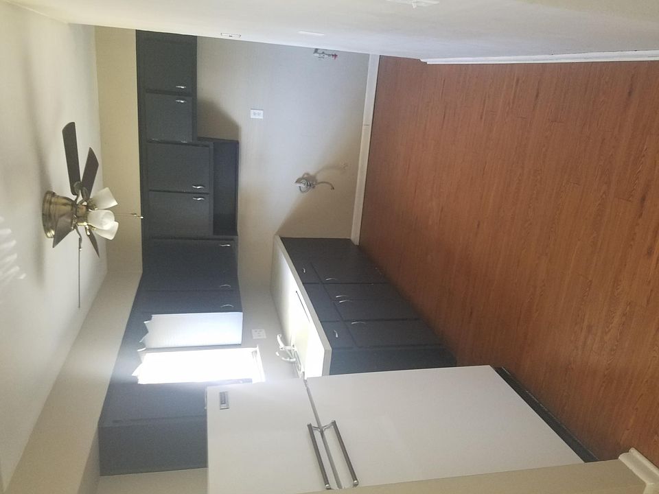 1st image of 3289 Kilarney St