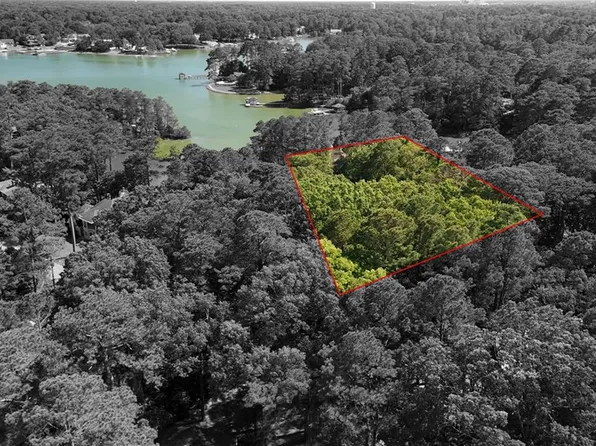 4141 Hermitage Point, Virginia Beach, VA 23455