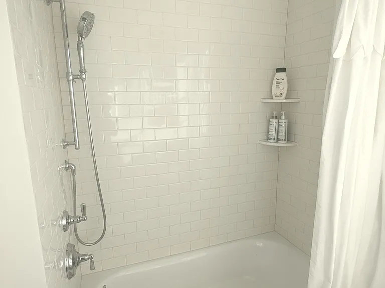 296 E Valley Forge Rd — Photo 10