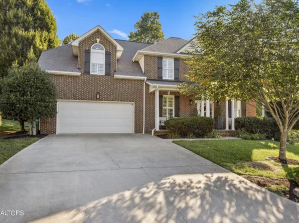 8428 Harbor Cove Dr, Knoxville, TN 37938