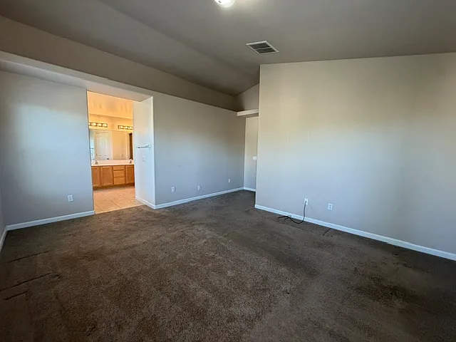 9640 Richlyn Way — Photo 13