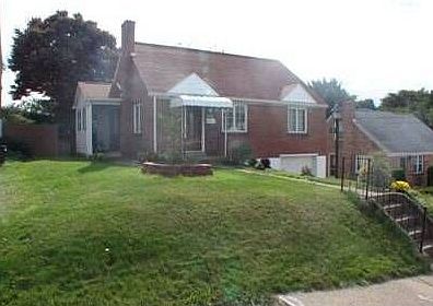 1st image of 710 McArthur Dr