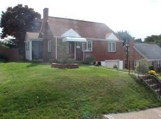710 McArthur Dr, Greensburg, PA 15601