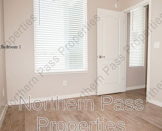 5th image of 13094 Castleford Ln
