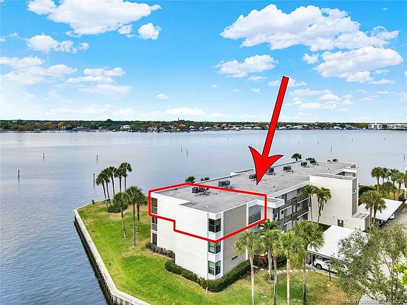 2nd image of 1950 SW Palm City Rd APT 13301