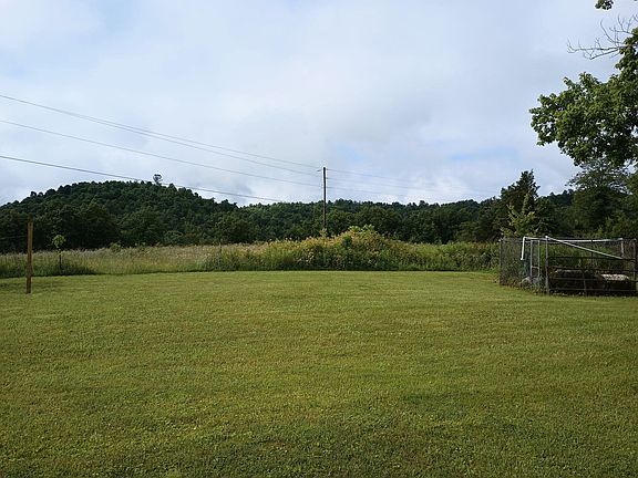 5th image of 620 Henson Creek Rd