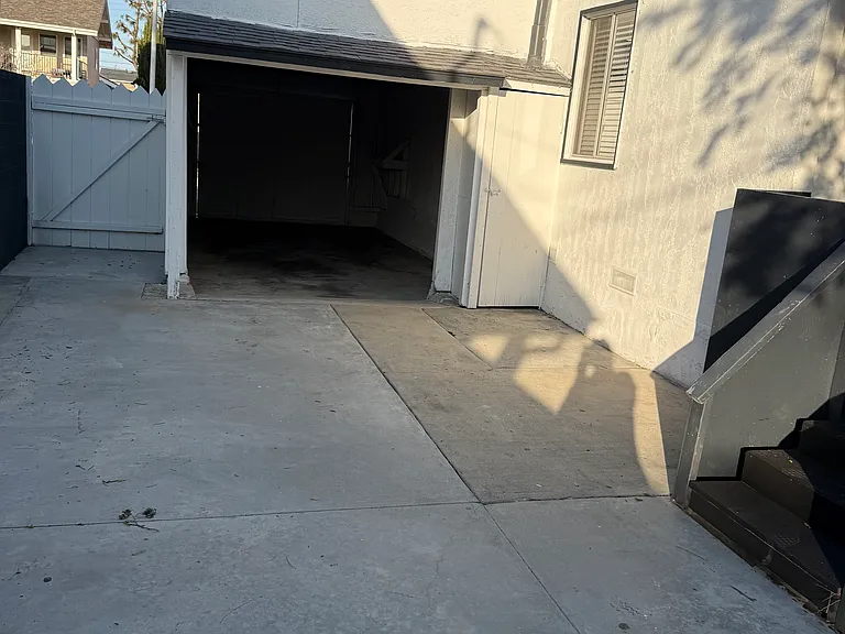 2827 Pinckard Ave — Photo 5