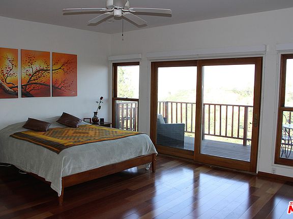 5th image of 8962 Crescent Dr