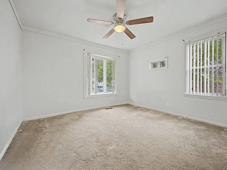 29438 Elmwood St — Photo 21
