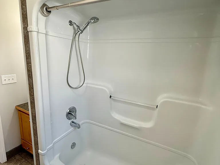 10 Carnegie Ln #2 — Photo 17