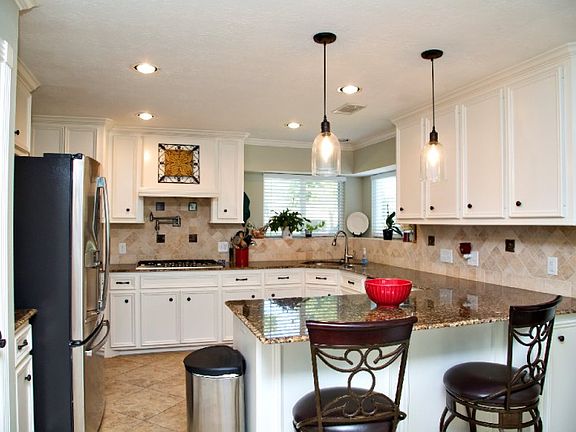 5th image of 7714 River Garden Dr