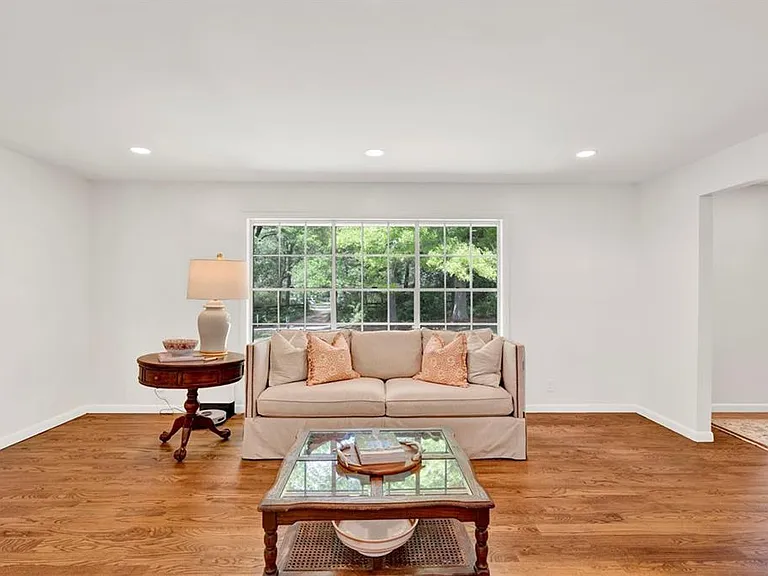 8960 Morphy Ave — Photo 13