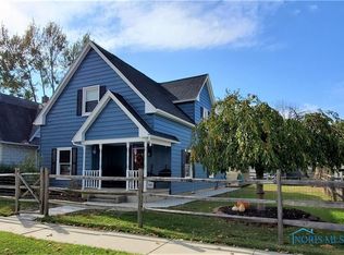 203 N Main St, Walbridge, OH 43465