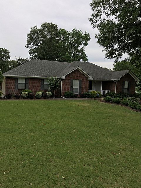 1st image of 226 Hickory Ln