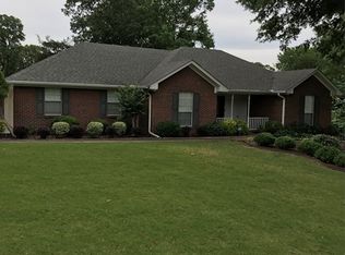 226 Hickory Ln, Batesville, MS 38606