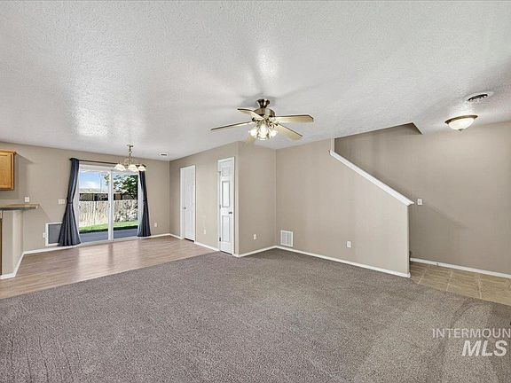 3rd image of 17095 N Freeman Ct
