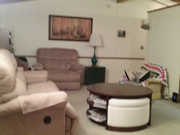 2nd image of 110 N Cameo Ct
