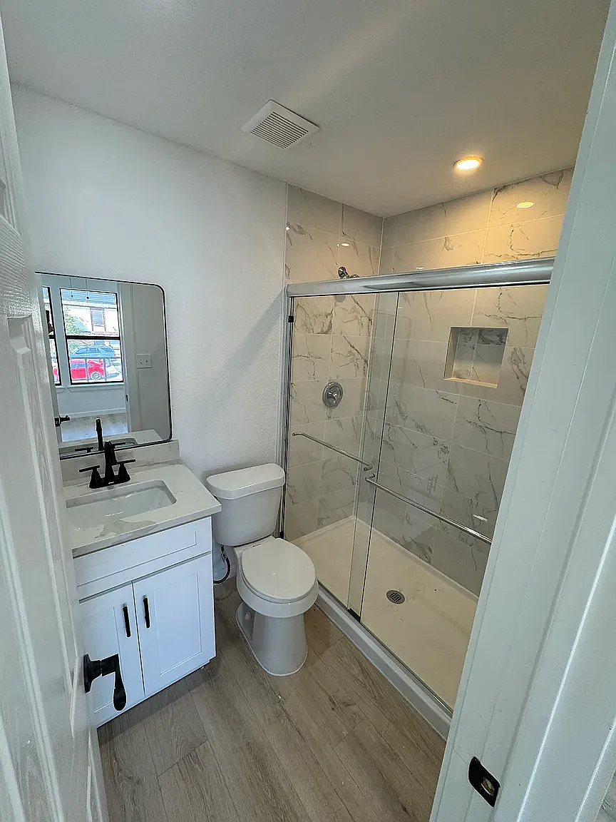 Studio, 365 sqft, $825 — Photo 4