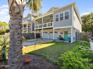 910 Old Dow Rd, Carolina Beach, NC 28428