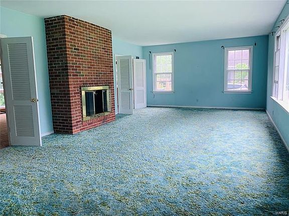 4th image of 2336 Spencer Ave