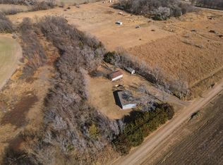 2810 192nd Rd, Winfield, KS 67156
