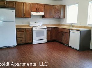 102 2nd Pl, Racine, WI 53403