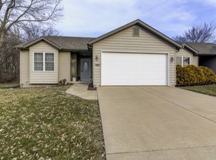 2905 Ocala Ln, Springfield, IL 62702