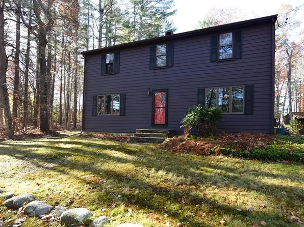 715 High St, Hanson, MA 02341