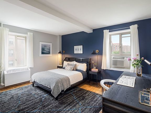4th image of 2 Stuyvesant Oval APT 9C