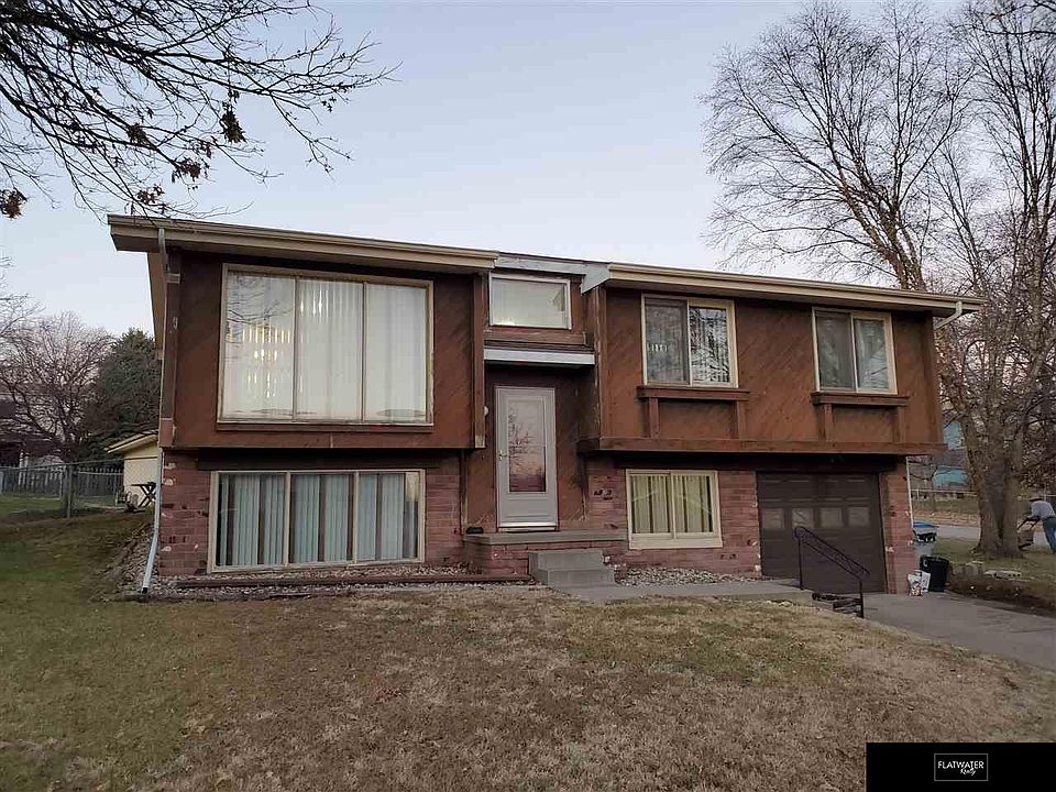 1st image of 13602 Redwood Cir