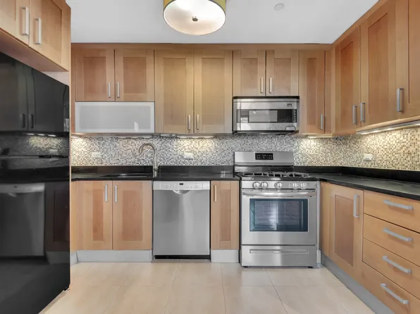 313 West 119th Street 4F image 2 of 7