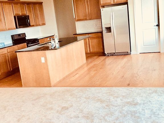 5th image of 34020 SE Satterlee St