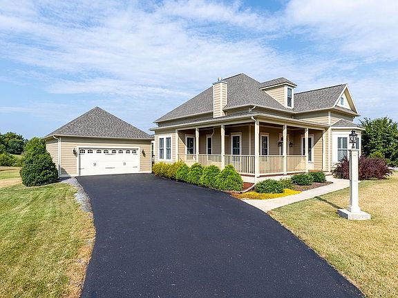 2nd image of 135 Ponds Dr
