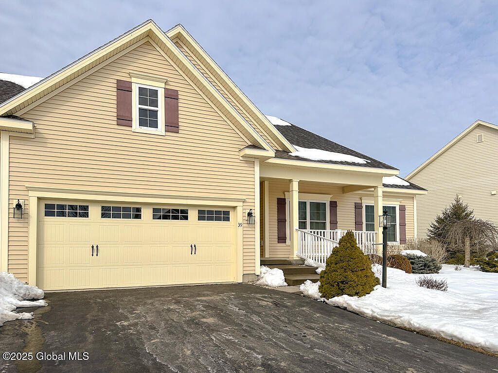 1st image of 39 Beekman Place