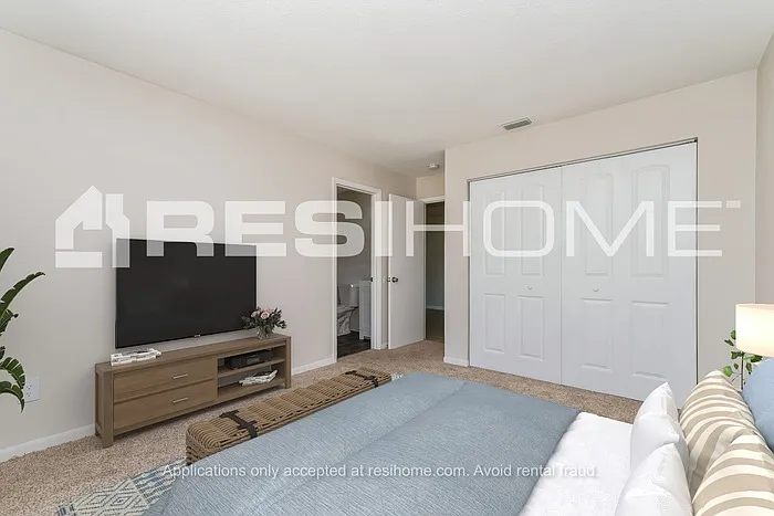 9483 Bayside Ct — Photo 9