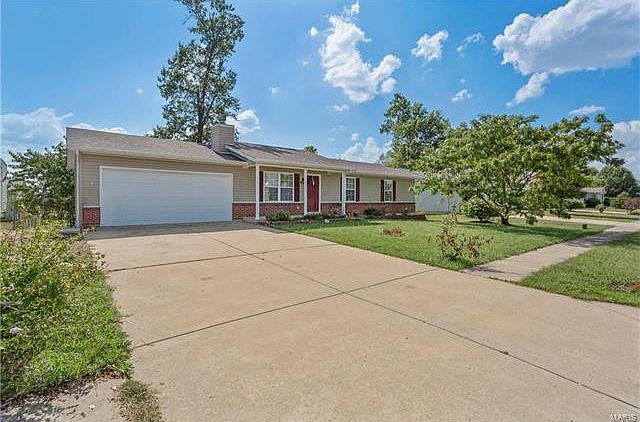 1st image of 250 Hickory Forest Dr