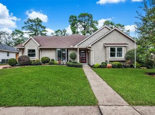1034 Candlelight Ln, Houston, TX 77018