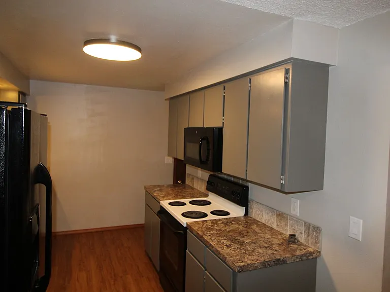 6903 N Cincinnati St — Photo 7