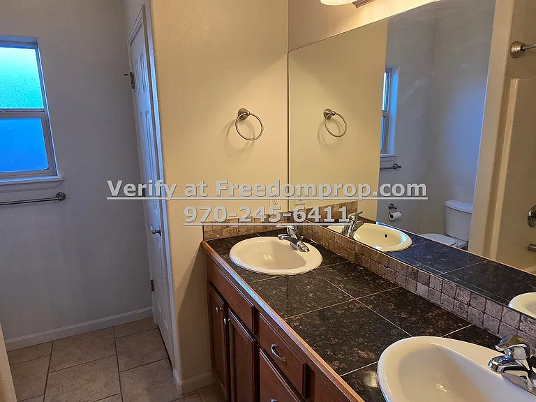 1187 Cherrywood Ave — Photo 11