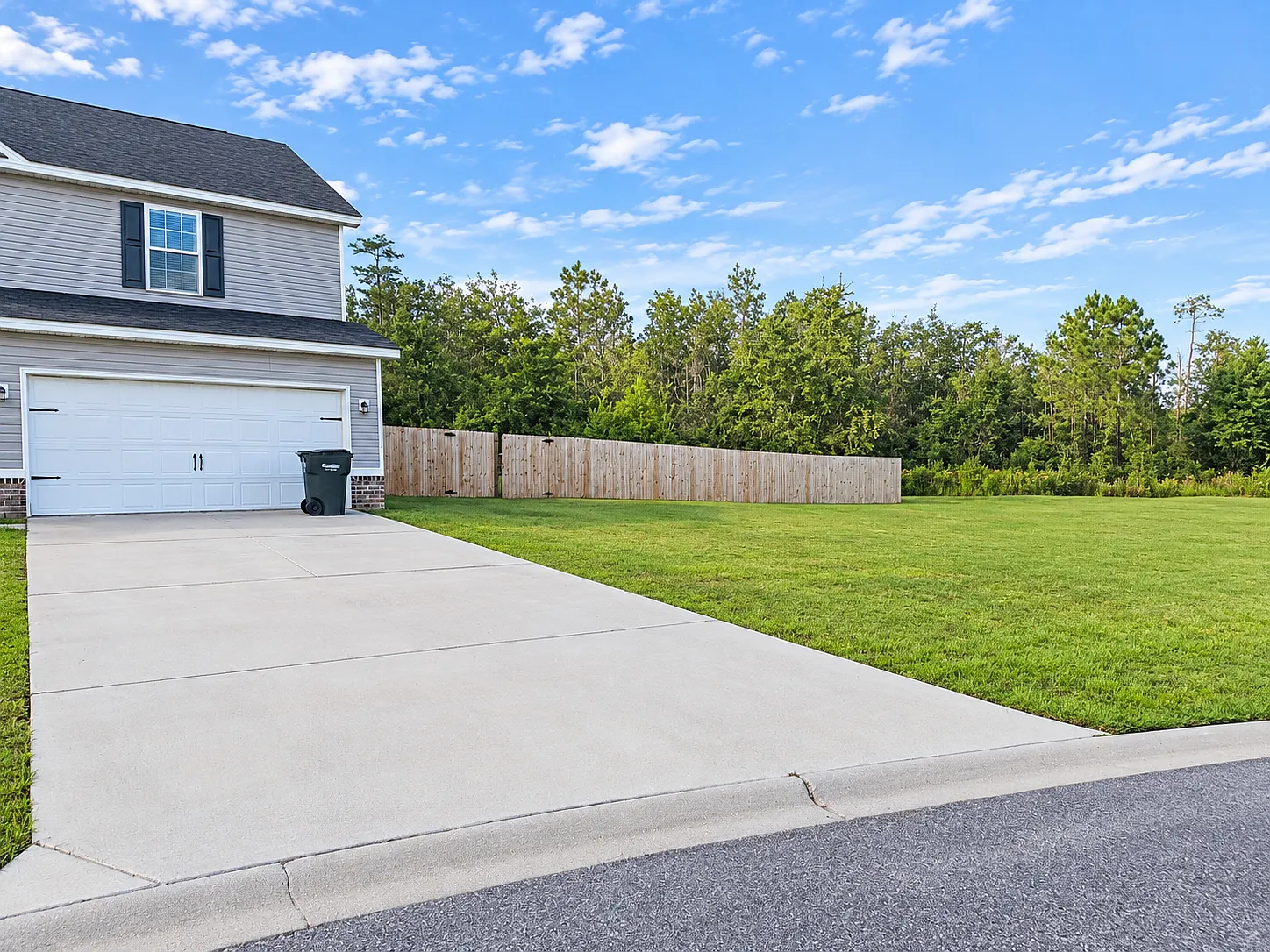 465 Huntington Drive - 1 — Photo 3