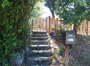 3617 SW Roxbury St, Seattle, WA 98126