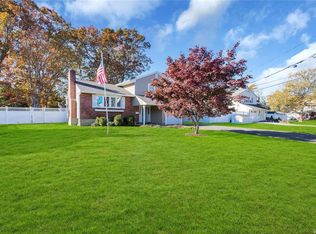 258 Marilynn St, East Islip, NY 11730