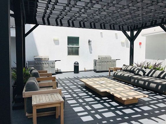 5th image of 11011 W Otsego St #206