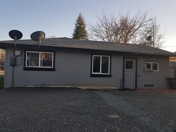 2nd image of 2931 33rd Ave