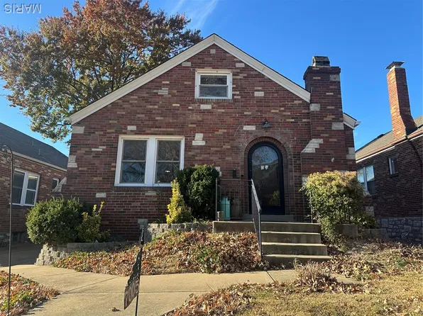 7005 Trainor Ct, Saint Louis, MO 63116