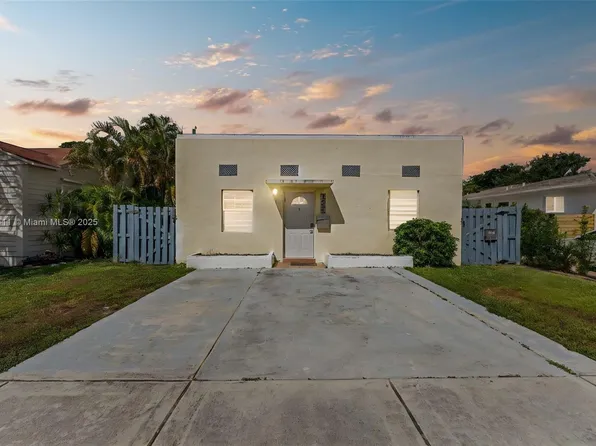 1639 Hayes St, Hollywood, FL 33020