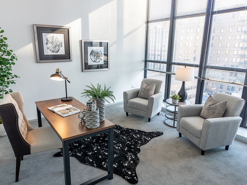 2nd bedroom can be an office