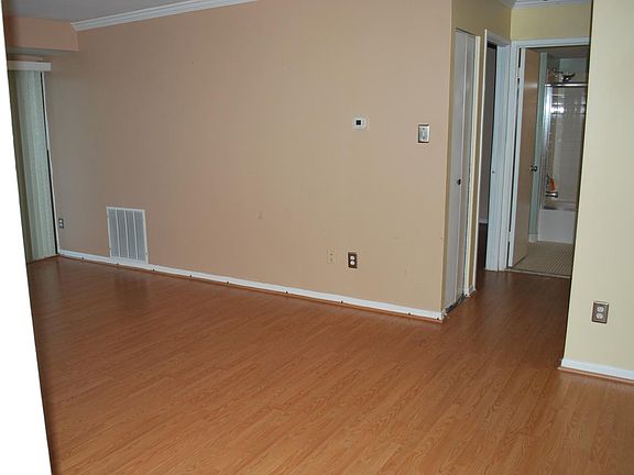 2nd image of 11050 Camfield Ct APT 103