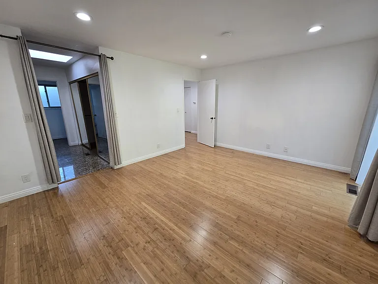7542 Rosedale Ct — Photo 34